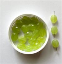Perle facet lime grøn oval 10x8 mm 20stk