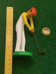 Golfspiller figur med bold 13 cm