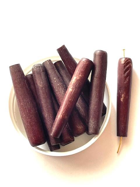 Perle farvet ben aflang ca. 40 x 0,6 mm 10 stk.