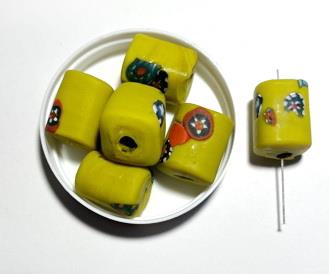 Glasperle cylinder gul med mønster