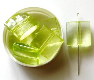 Perle acrylic design kvadrat grøn 16 stk
